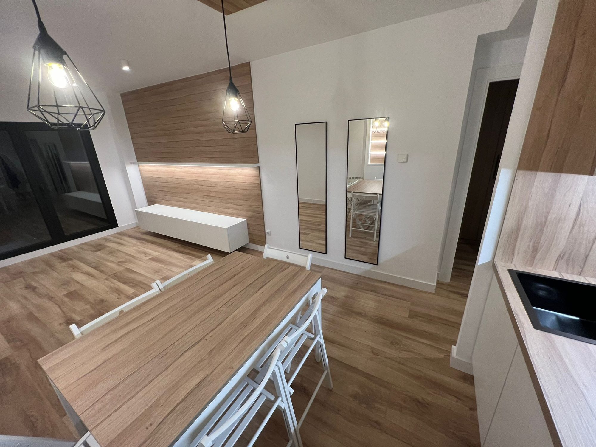 Montaje de la nueva cocina y acabados.