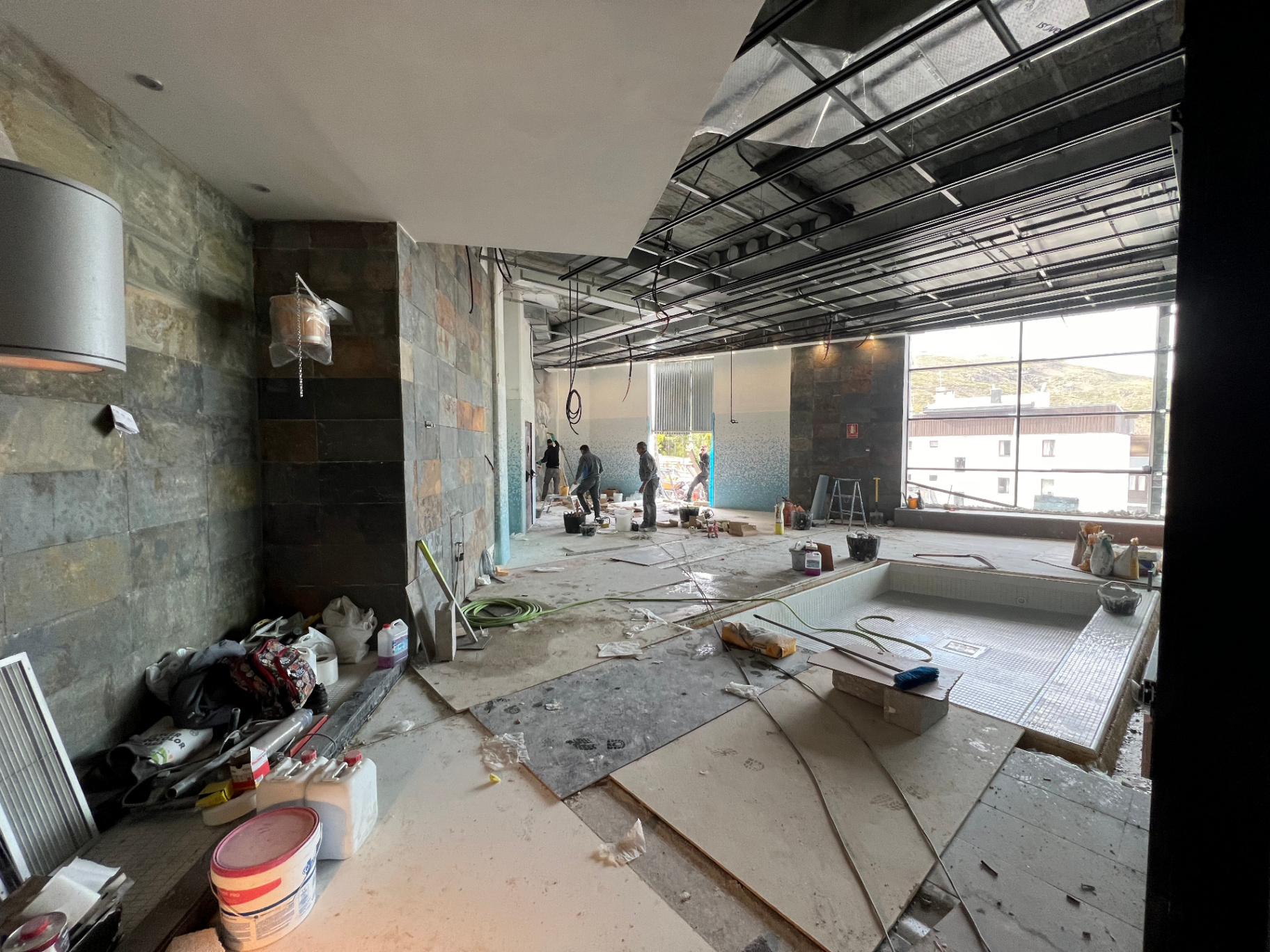 Proceso de remodelación del spa.