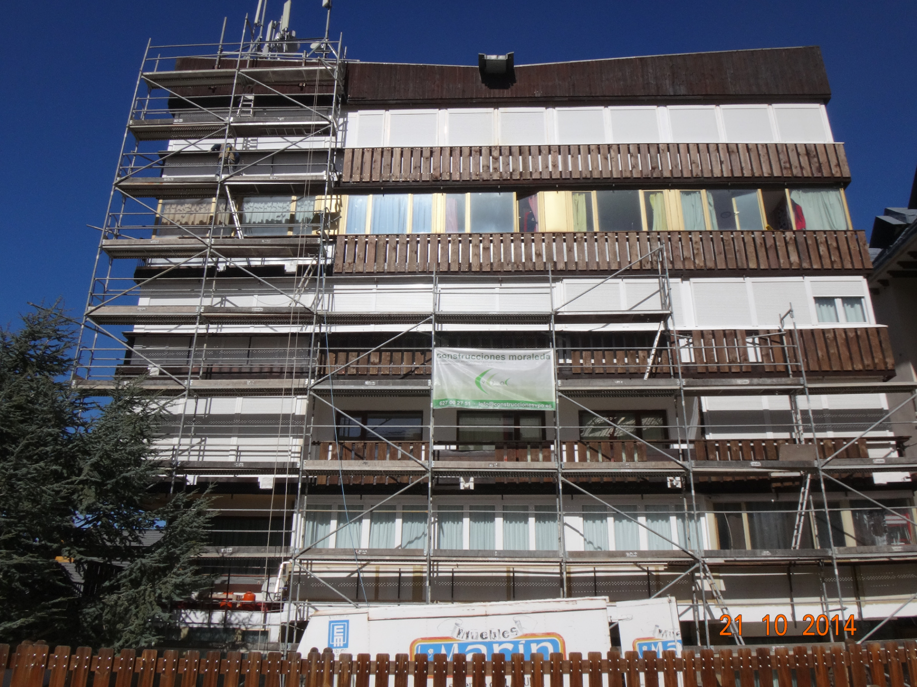 Rehabilitación de fachada y balconeras en Sierra Nevada